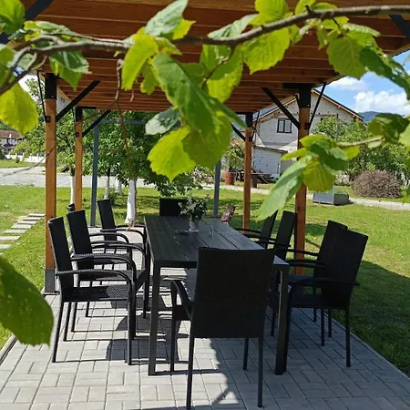 Cort de lux Sun Garden Glamping Domes